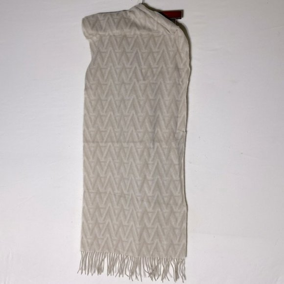Alxiliary Cream Tan Chevron Wool Scarf With Fringe - Picture 7 of 9